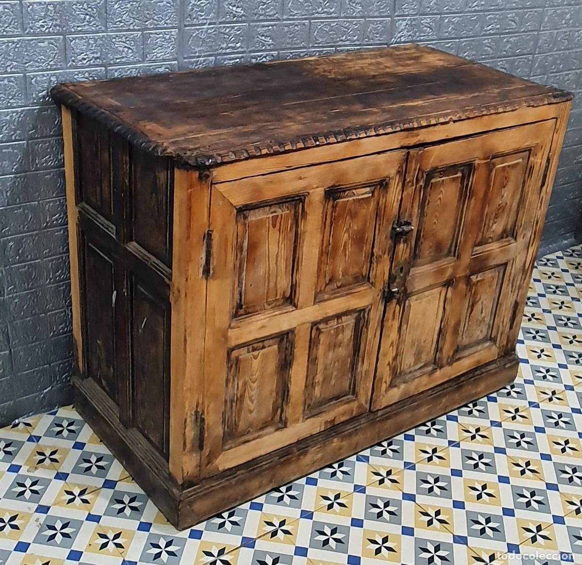 Antig&uuml;edades: Aparador antiguo de madera - Foto 4