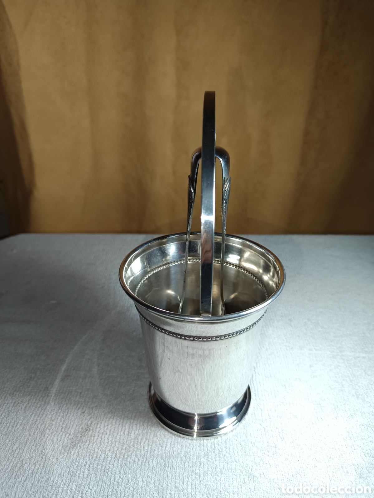 Antig&uuml;edades: cubitera de alpaca plateada con marca en base. - Foto 4