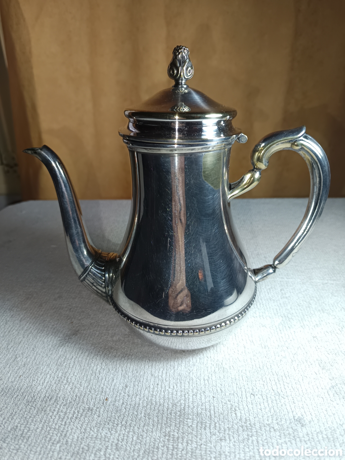 Antig&uuml;edades: tetera cafetera de alpaca plateada con sello en base. - Foto 1