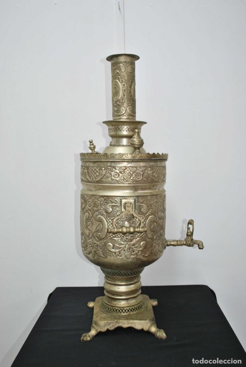Antig&uuml;edades: SAMOVAR &Aacute;RABE DE LAT&Oacute;N DORADO - Foto 1