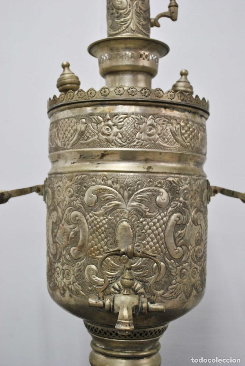 Antig&uuml;edades: SAMOVAR &Aacute;RABE DE LAT&Oacute;N DORADO - Foto 4
