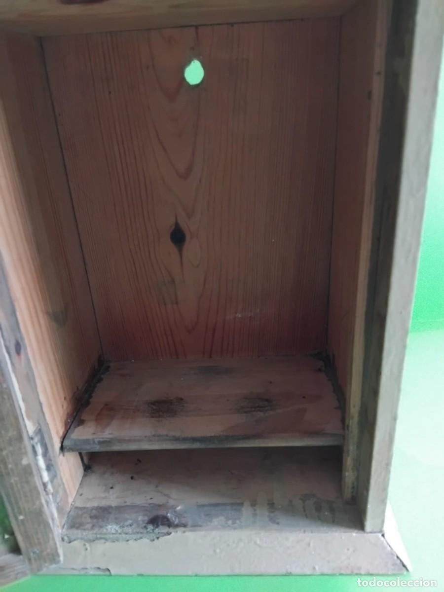 Antig&uuml;edades: Altar o capilla religiosa de madera y vidrio - Foto 4