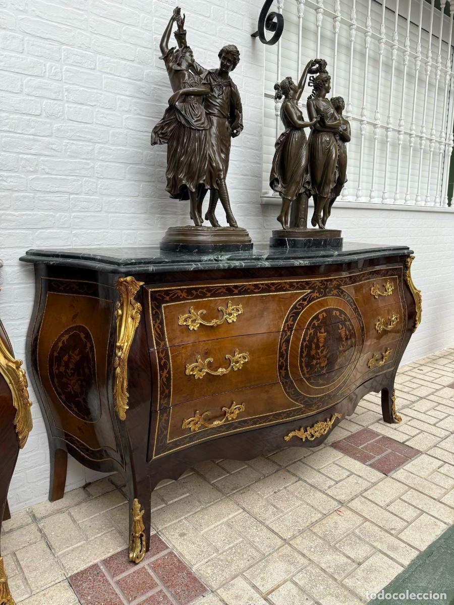 Antig&uuml;edades: C&oacute;moda Luis XV en marqueter&iacute;a y decoraciones en bronce - Foto 6