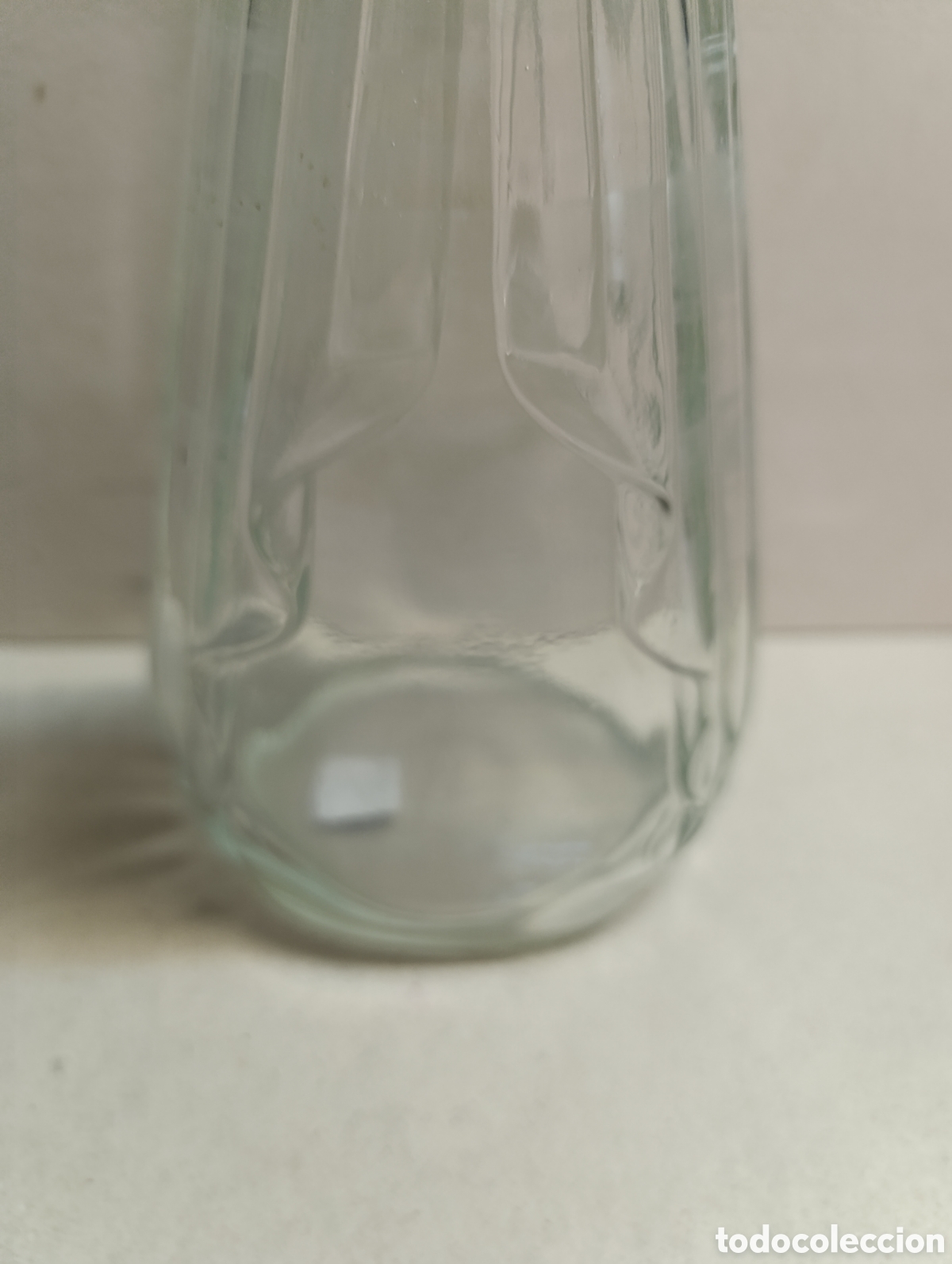 Antig&uuml;edades: BOTELLA DE CRISTAL CON DETALLE GRANATE. - Foto 11