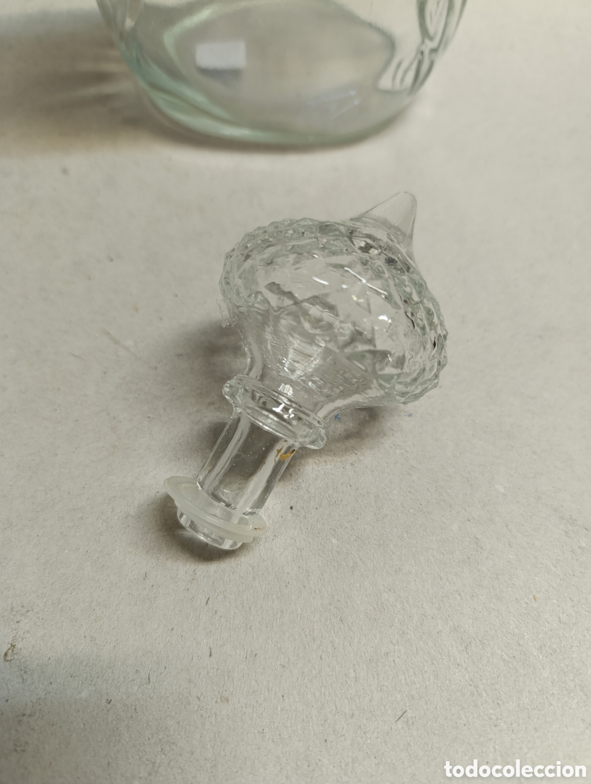 Antig&uuml;edades: BOTELLA DE CRISTAL CON DETALLE GRANATE. - Foto 12