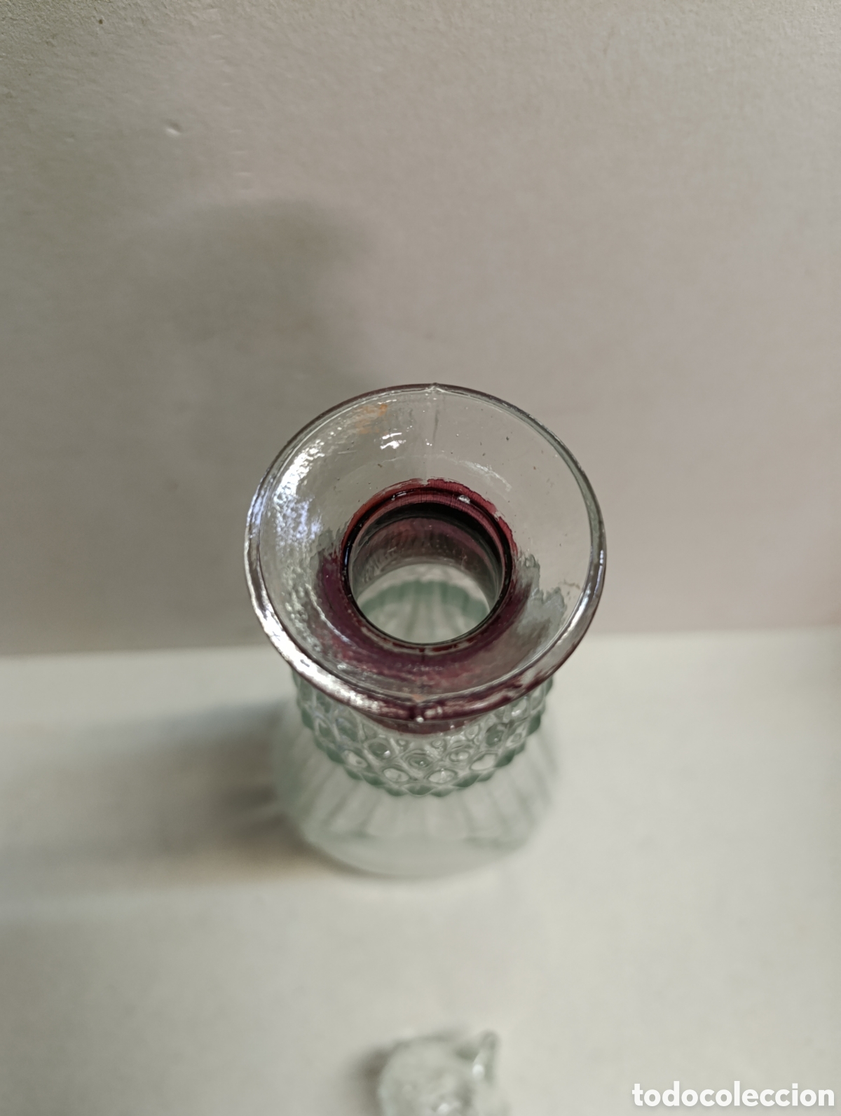 Antig&uuml;edades: BOTELLA DE CRISTAL CON DETALLE GRANATE. - Foto 14