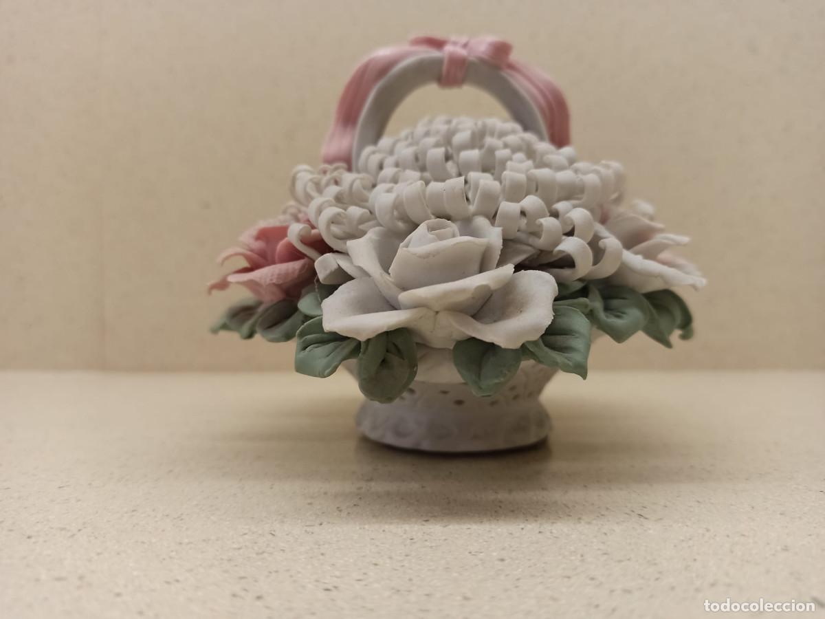Antig&uuml;edades: CESTA FLORES PORCELANA MATE - Foto 2