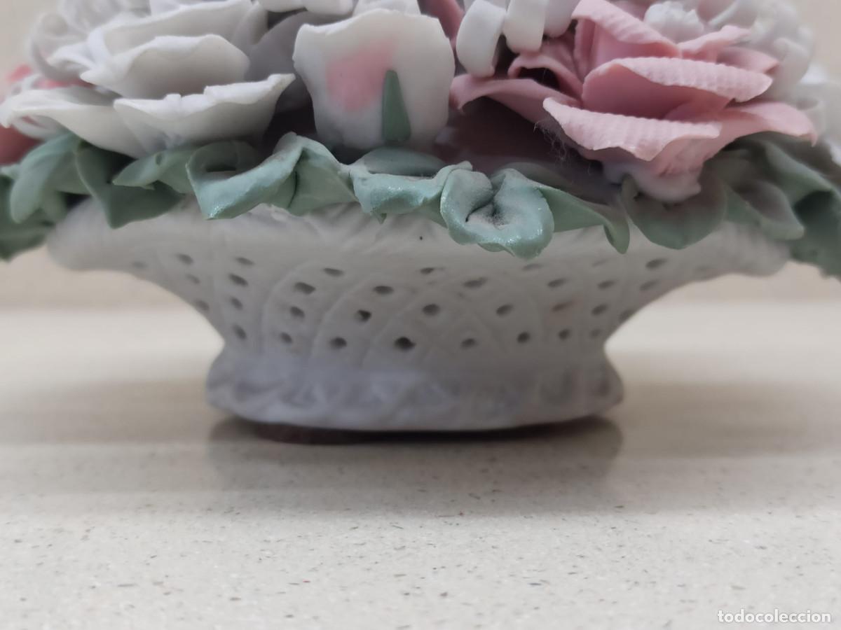 Antig&uuml;edades: CESTA FLORES PORCELANA MATE - Foto 9