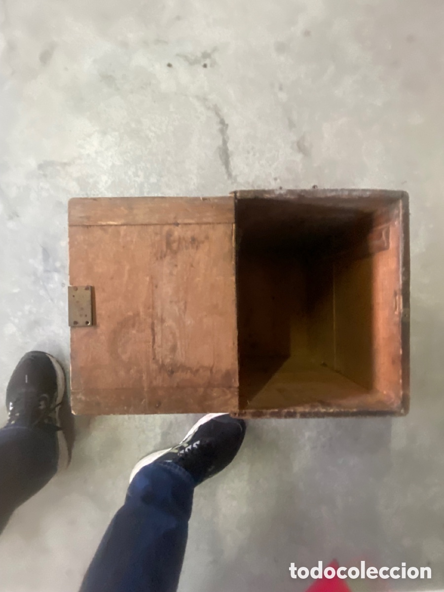 Antig&uuml;edades: Malet&iacute;n antiguo de madera noble - Foto 8