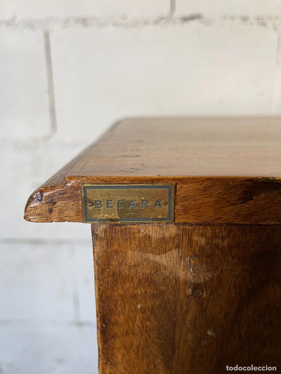 Antig&uuml;edades: mesita antigua restaurada - Foto 11