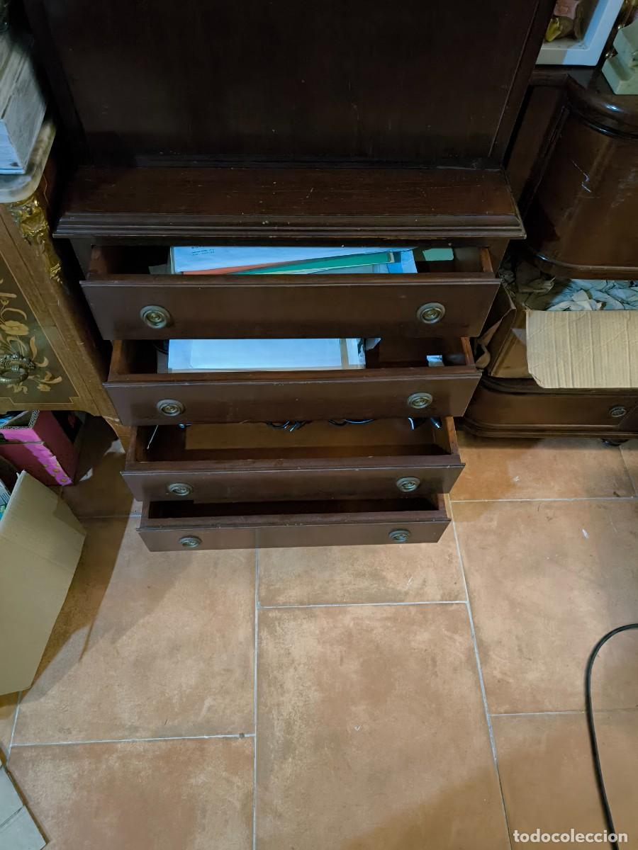 Antig&uuml;edades: Escritorio de madera. - Foto 3