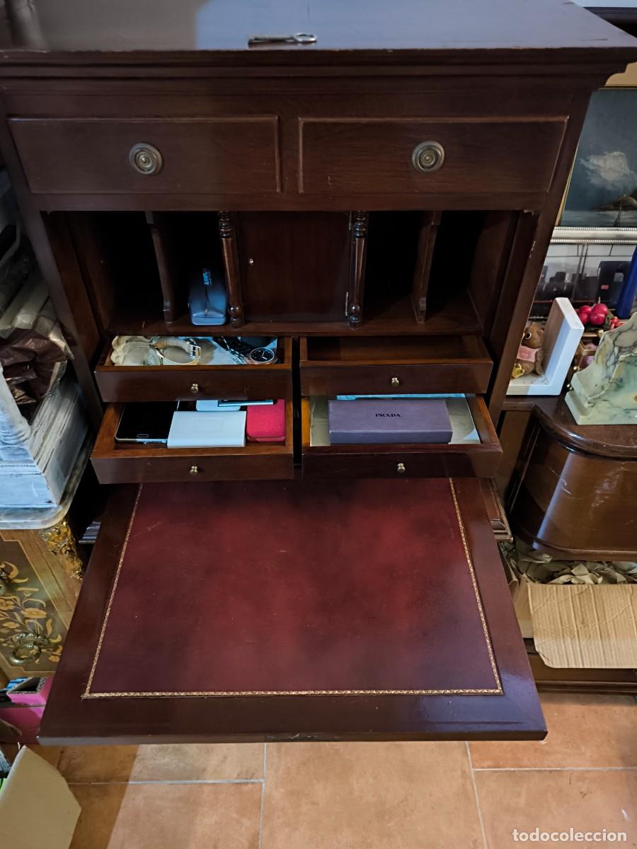 Antig&uuml;edades: Escritorio de madera. - Foto 4