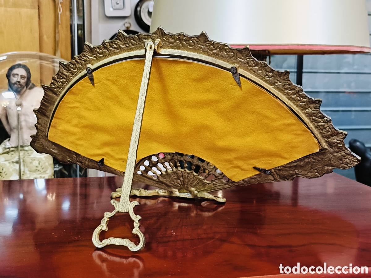 Antig&uuml;edades: ABANICO EN BRONCE CON ESPEJO BISELADO - Foto 6