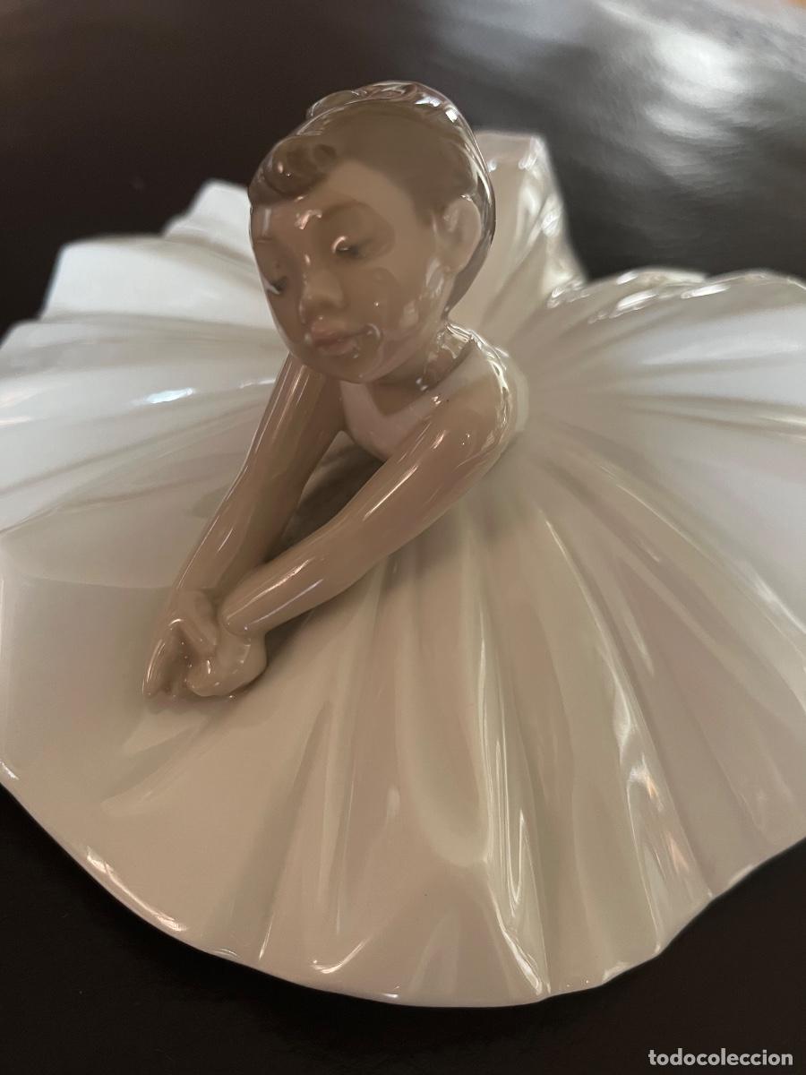 Antig&uuml;edades: Bailarina en suelo Nao de Llado - Foto 4