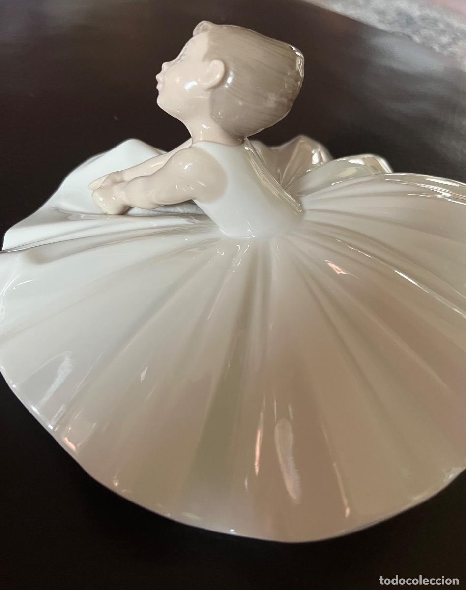 Antig&uuml;edades: Bailarina en suelo Nao de Llado - Foto 5