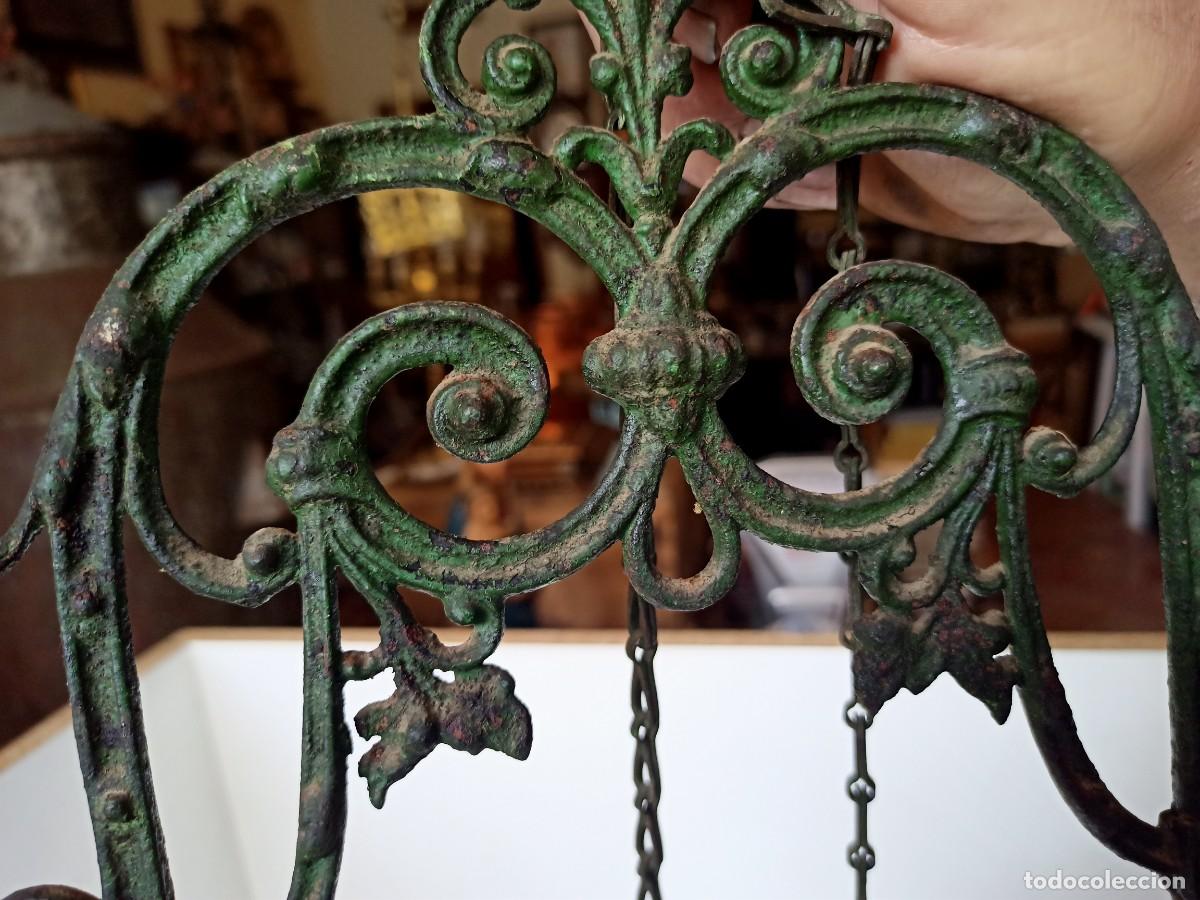 Antig&uuml;edades: Antigua L&aacute;mpara de quinqu&eacute; opalina blanca - Foto 7