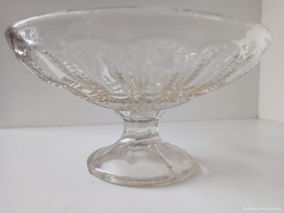 Antig&uuml;edades: Antiguo frutero de cristal - Foto 3
