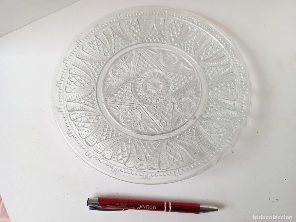 Antig&uuml;edades: Plato de cristal tallado - Foto 1