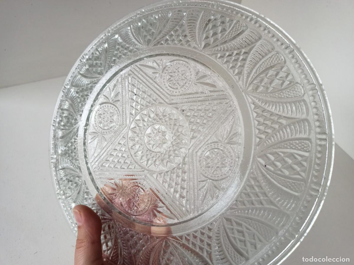 Antig&uuml;edades: Plato de cristal tallado - Foto 3