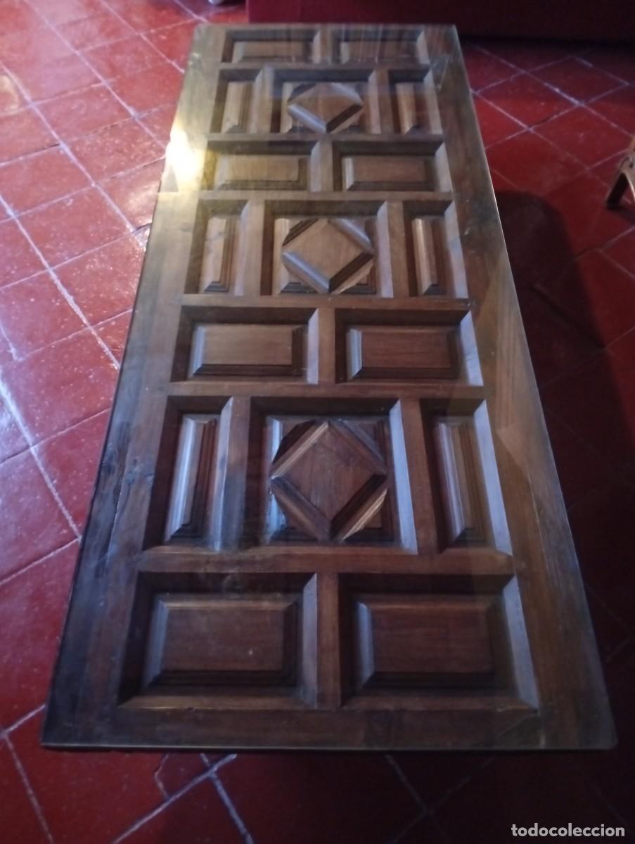 Antig&uuml;edades: Mesa de centro puerta antigua. - Foto 1