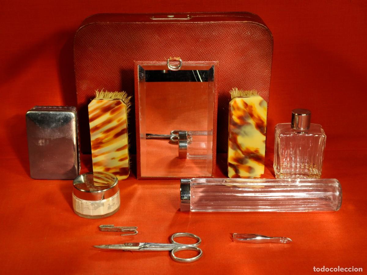 Antig&uuml;edades: Antiguo Neceser Rojo - Foto 12
