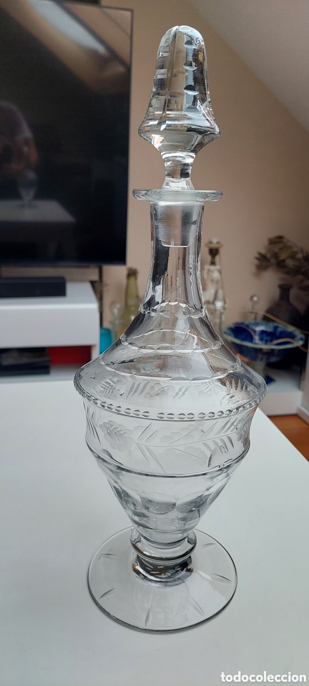 Antig&uuml;edades: Licorera cristal tallado - Foto 1
