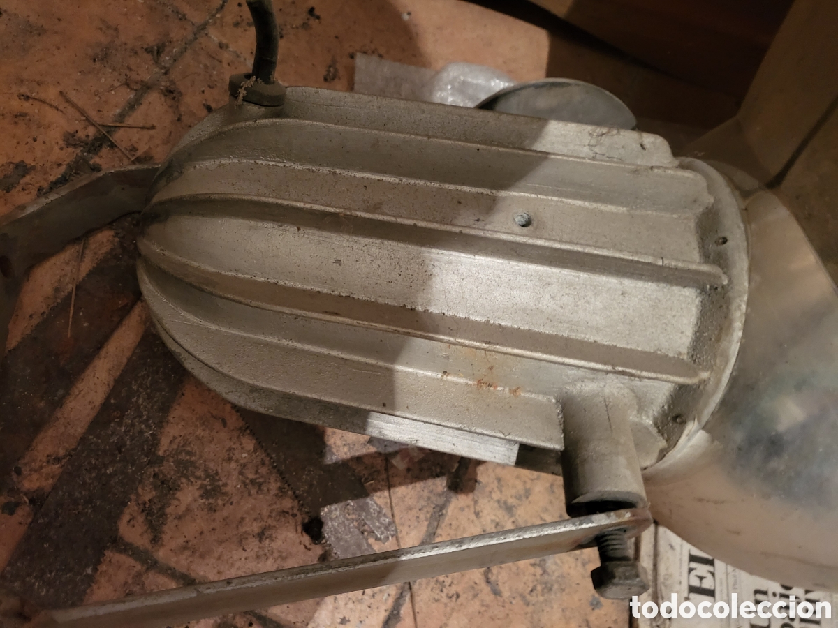 Antig&uuml;edades: FOCO INDUSTRIAL MUY GRANDE - Foto 2