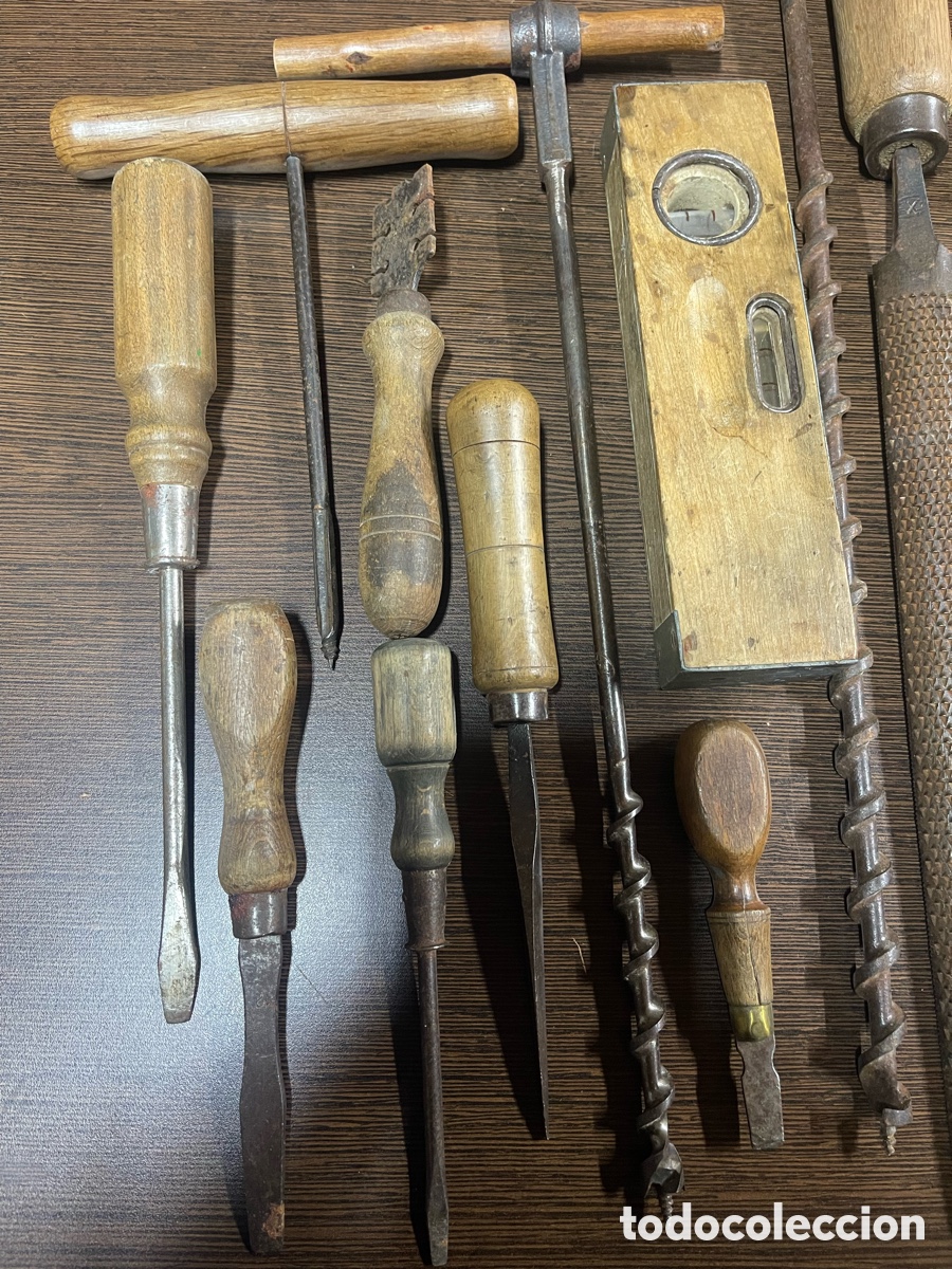 Antig&uuml;edades: HERRAMIENTAS ANTIGUAS CON MALETA - Foto 3