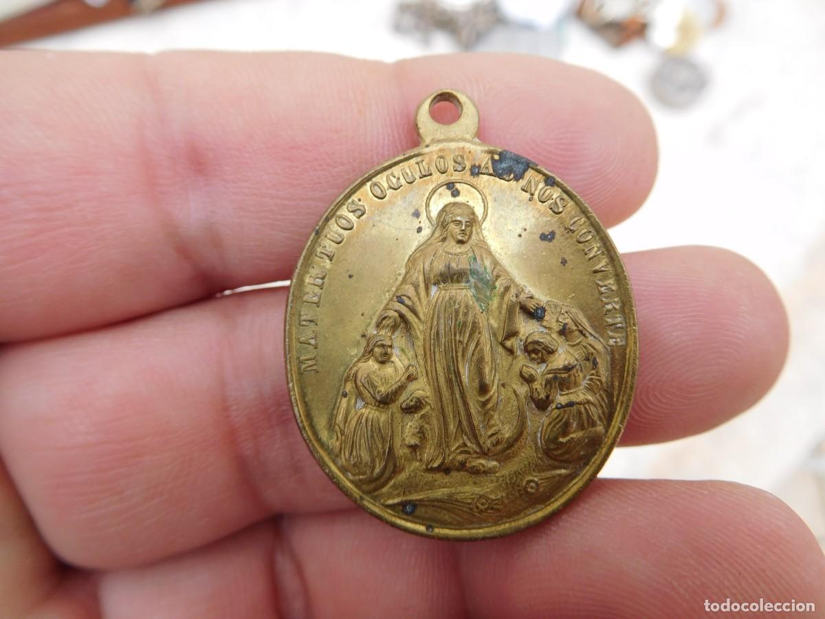 Antiguidades: Medalla antigua de la Purisima Inmaculada Concepción