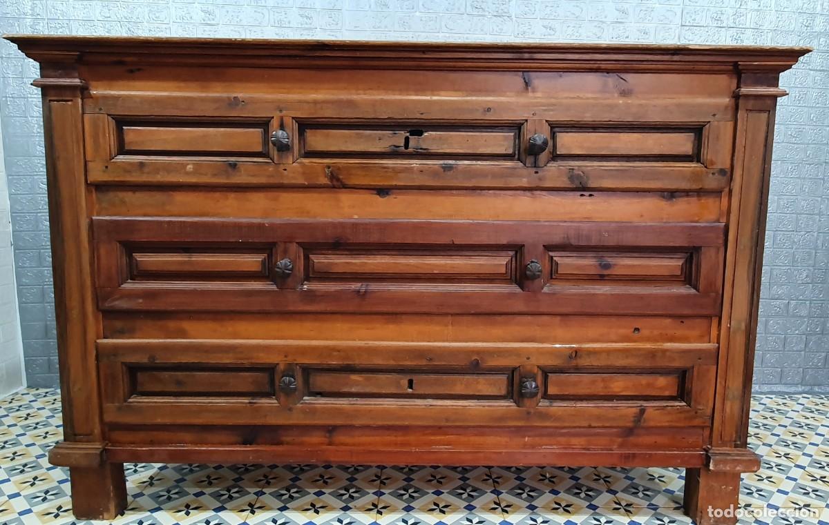 Antig&uuml;edades: C&oacute;moda de sacrist&iacute;a S.XVIII - Foto 8