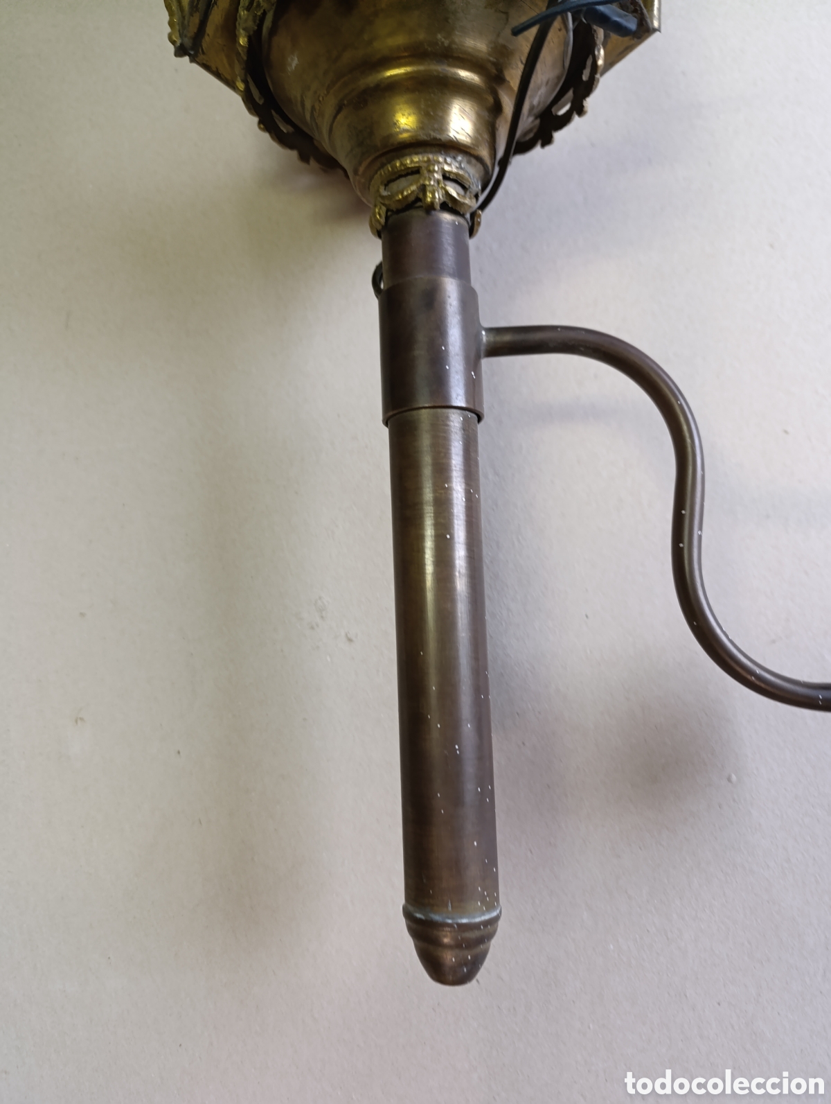 Antig&uuml;edades: FAROL DE CARRUAJE EN BRONCE Y CRISTAL. - Foto 6