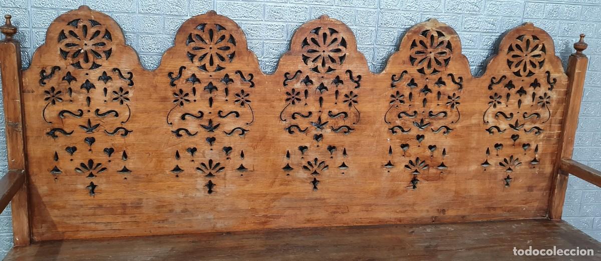 Antig&uuml;edades: Esca&ntilde;o banca de madera - Foto 5