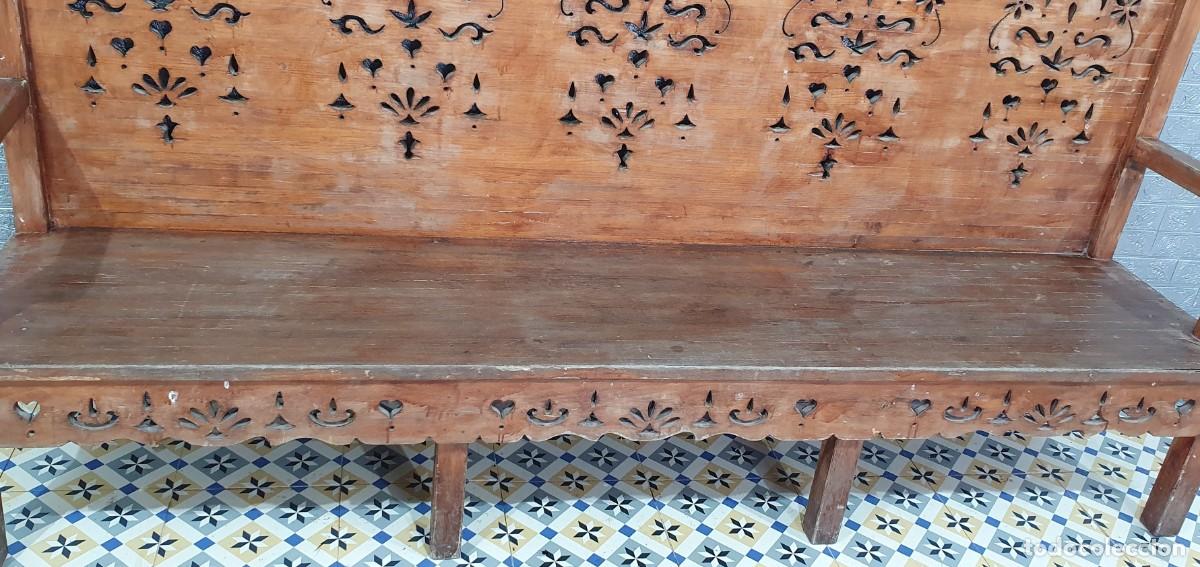Antig&uuml;edades: Esca&ntilde;o banca de madera - Foto 6
