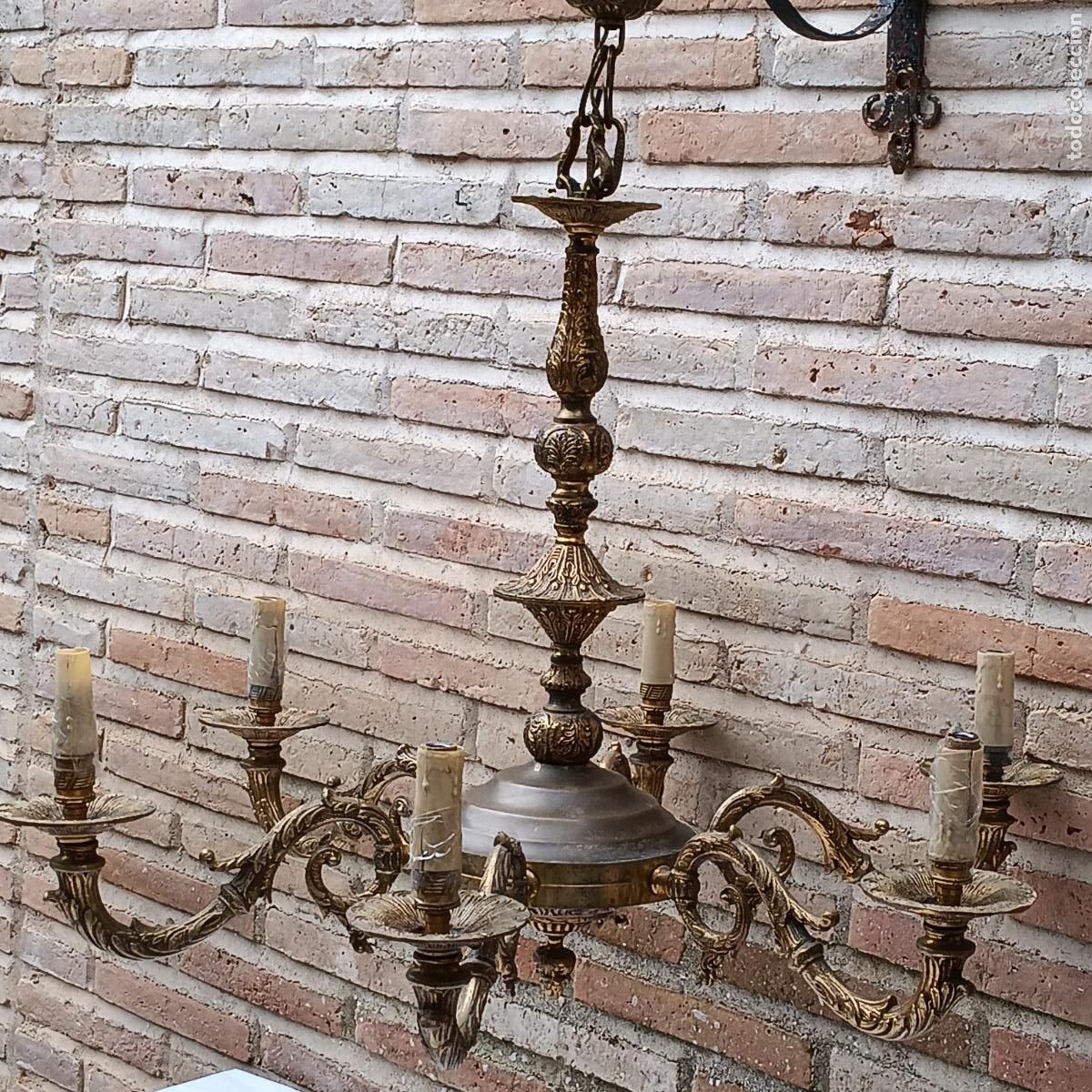 Antig&uuml;edades: LAMPARA EN BRONCE DE 6 BRAZOS. - Foto 2