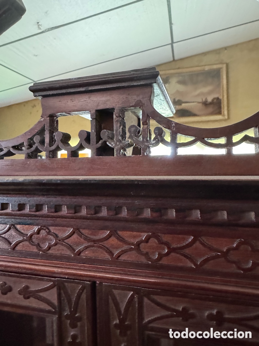 Antig&uuml;edades: Vitrina china en madera de caoba - Foto 5