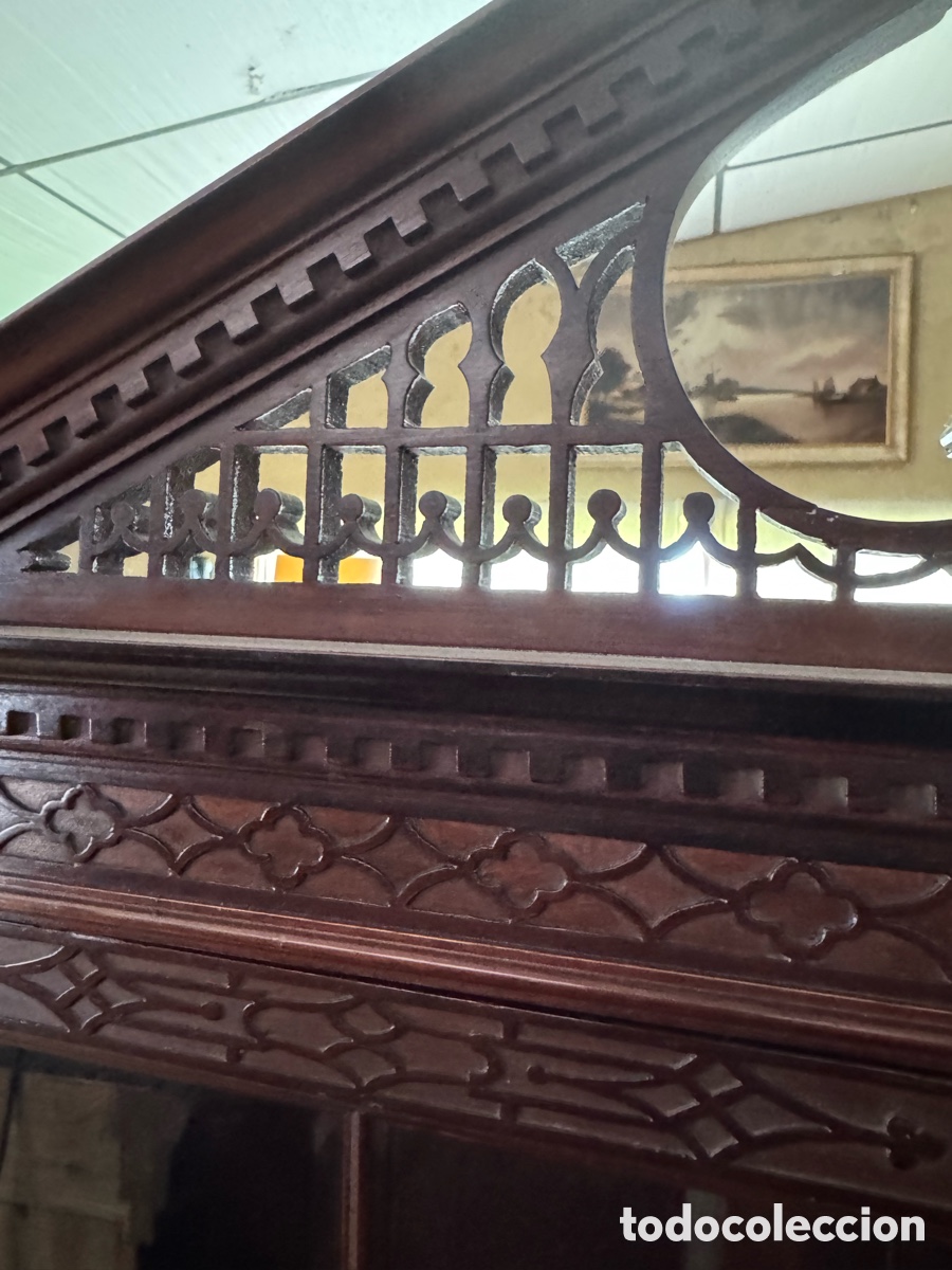 Antig&uuml;edades: Vitrina china en madera de caoba - Foto 6