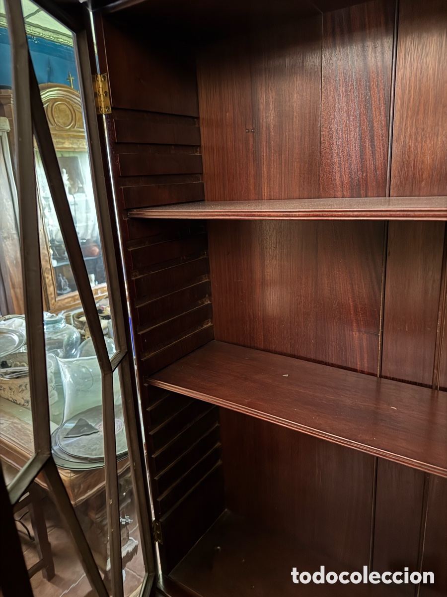Antig&uuml;edades: Vitrina china en madera de caoba - Foto 8