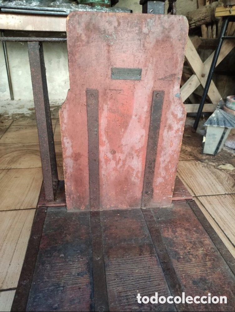 Antig&uuml;edades: BASCULA DE PESO ANTIGUA - Foto 2