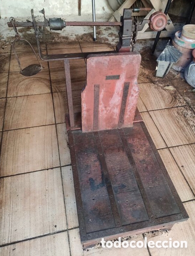 Antig&uuml;edades: BASCULA DE PESO ANTIGUA - Foto 1