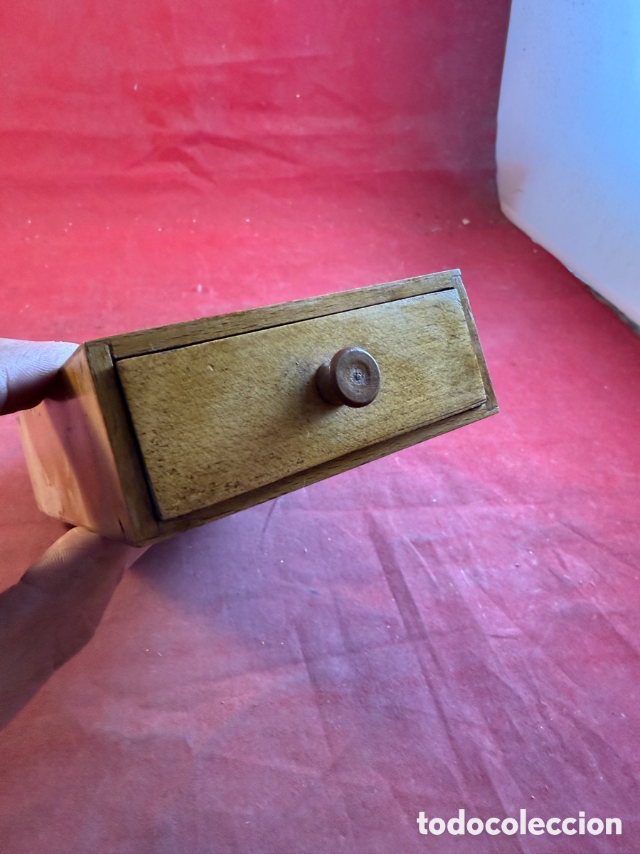 Antig&uuml;edades: Peque&ntilde;o archivador de madera - Foto 3