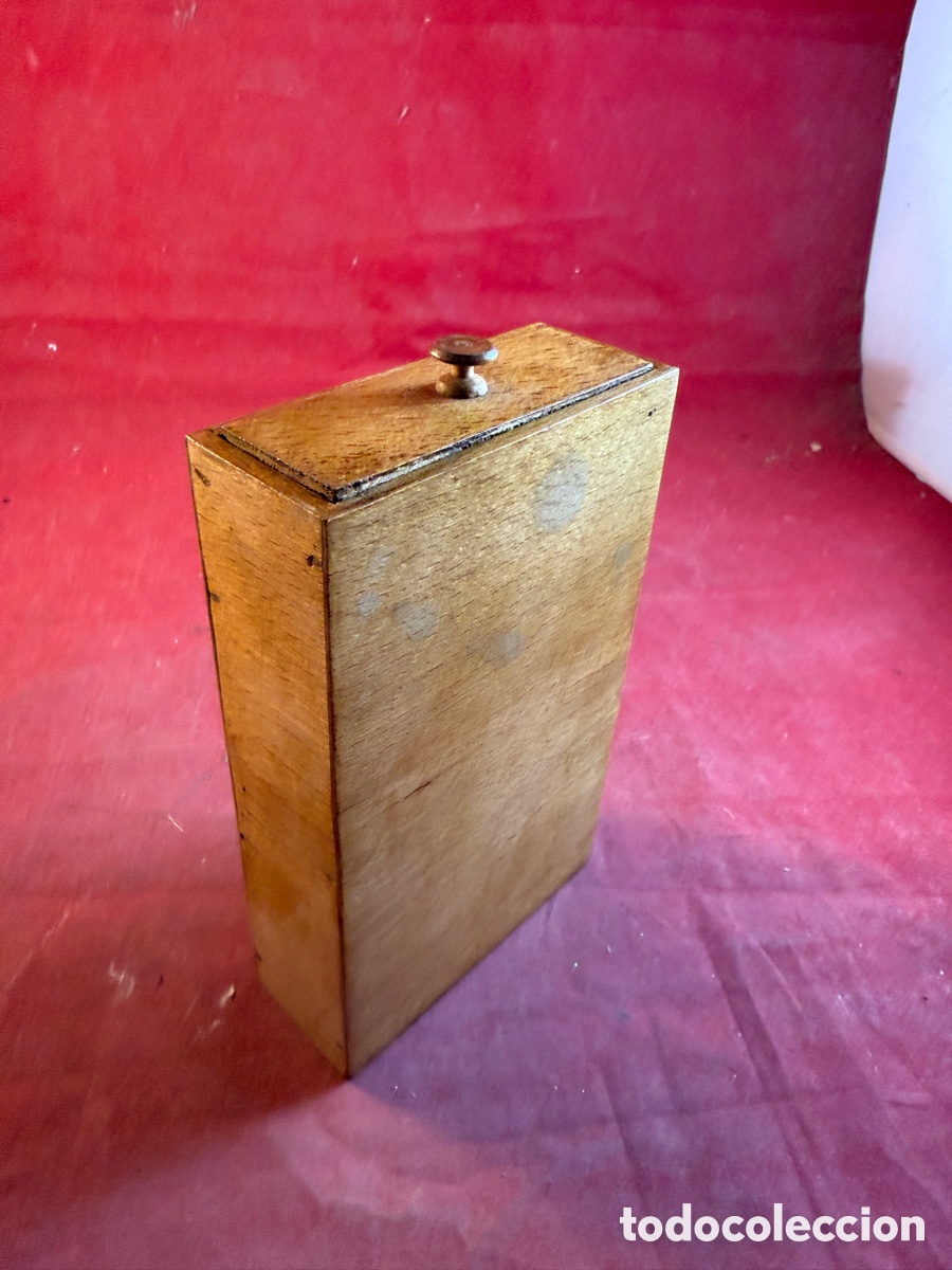 Antig&uuml;edades: Peque&ntilde;o archivador de madera - Foto 1