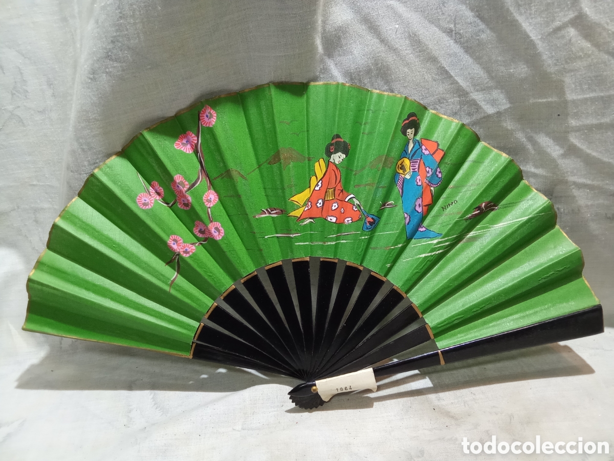 Antig&uuml;edades: ABANICO CON CON ESCENA ORIENTAL - Foto 1