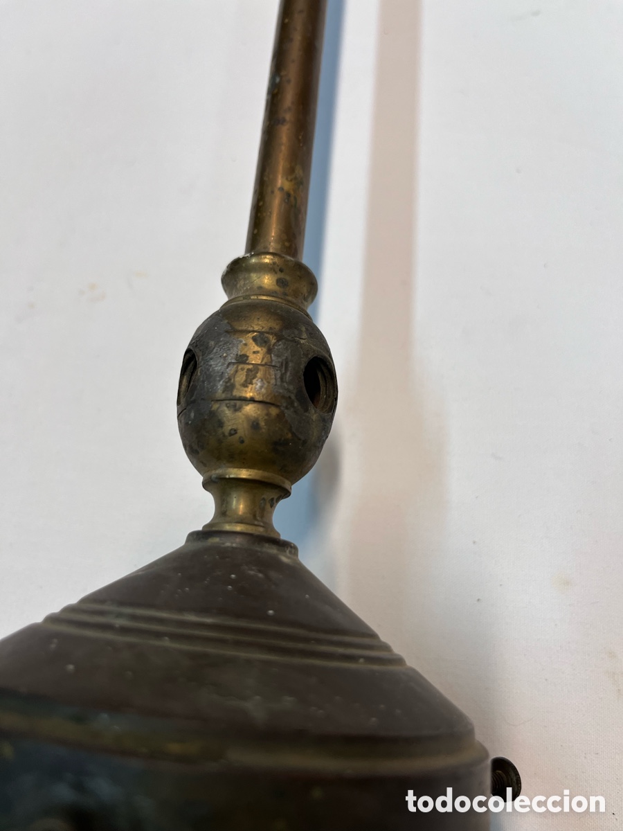 Antig&uuml;edades: Pie largo de l&aacute;mpara de techo en bronce. - Foto 2
