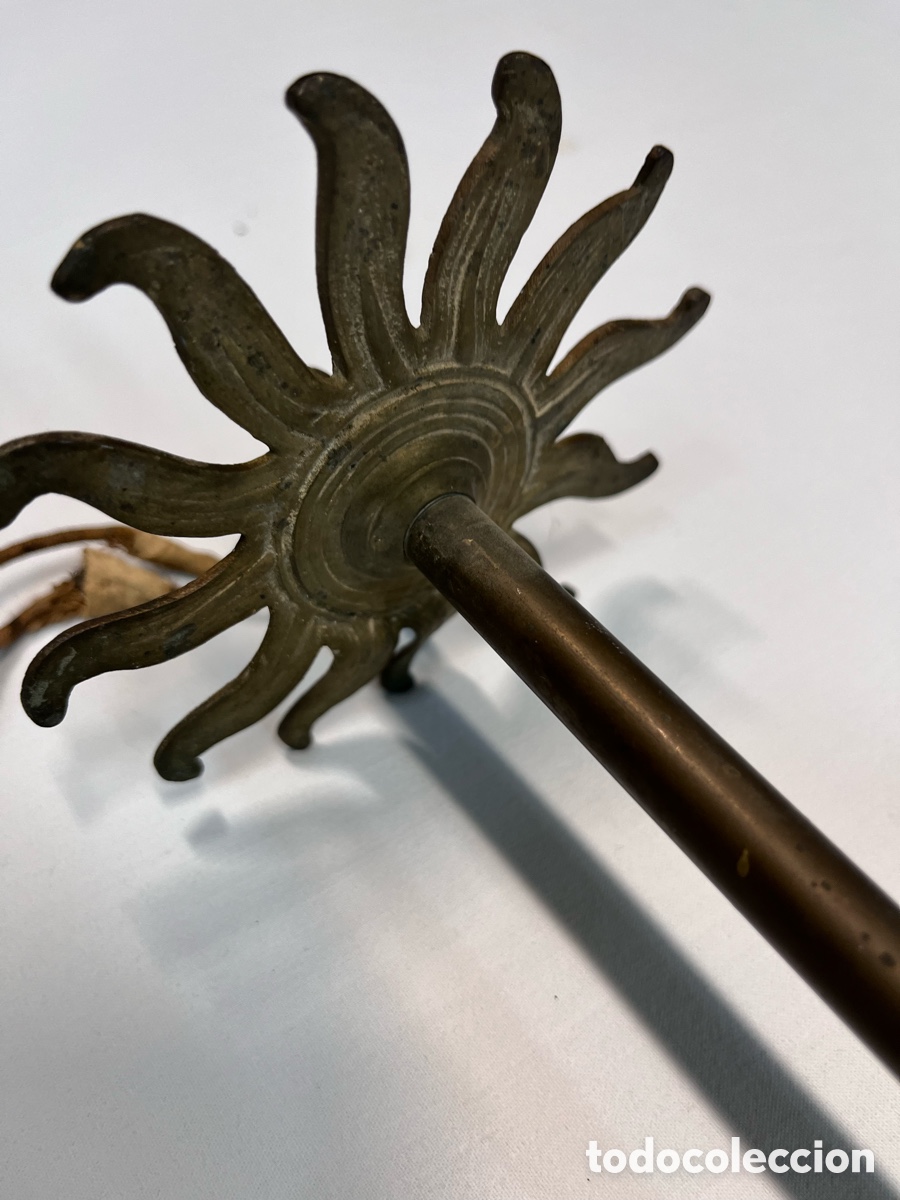Antig&uuml;edades: Pie largo de l&aacute;mpara de techo en bronce. - Foto 4
