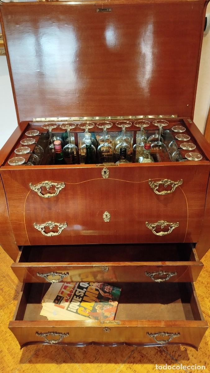 Antig&uuml;edades: MUEBLE BAR TIPO C&Oacute;MODA - Foto 4