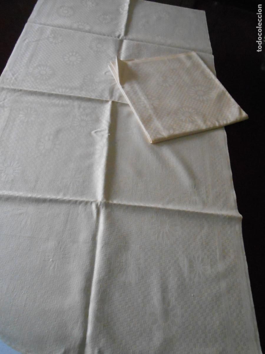 Antig&uuml;edades: Antigua pareja de Toallas de Lino a&ntilde;os 60, Beige claro. 50 x 98 cm Sin usar