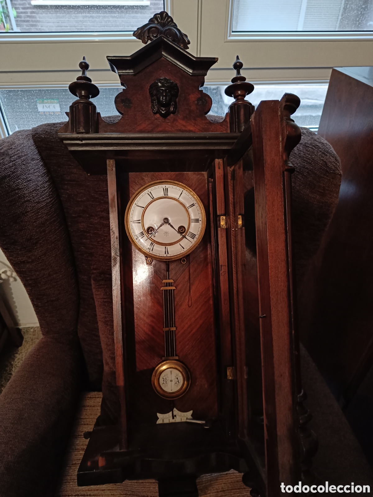 Antig&uuml;edades: Reloj de pared con p&eacute;ndulo - Foto 2