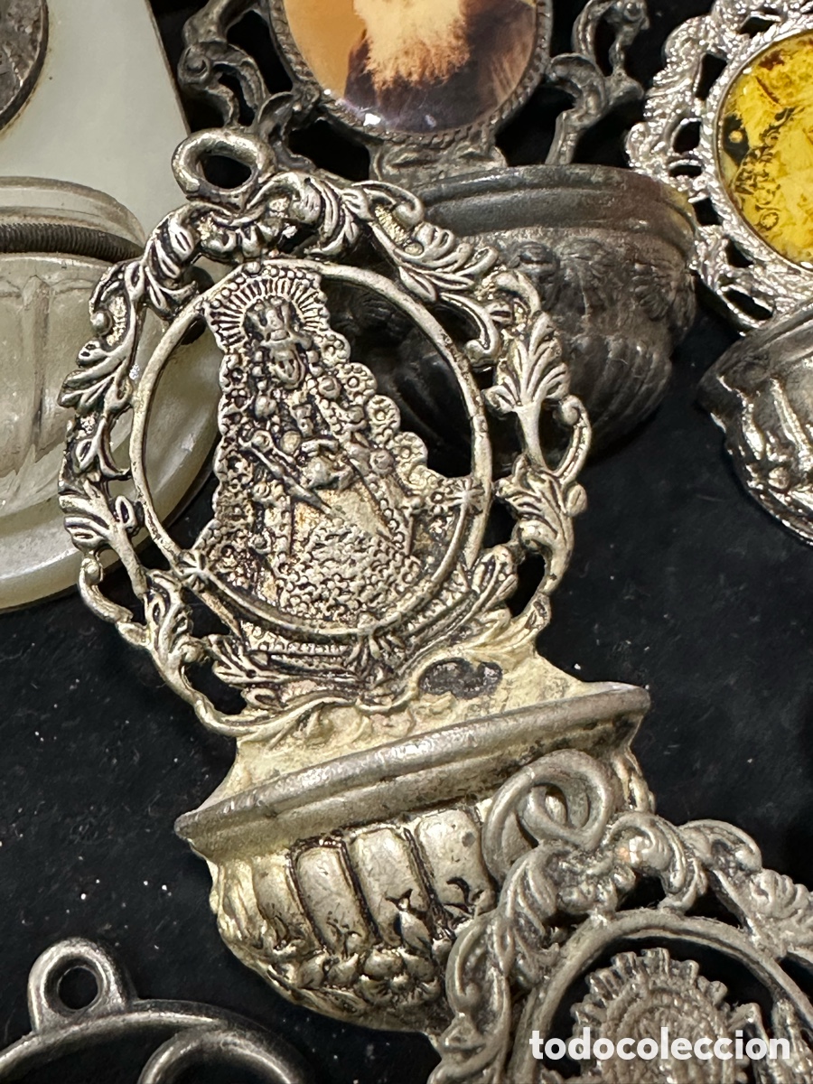 Antig&uuml;edades: Lote de benditeras distintos materiales - Foto 5