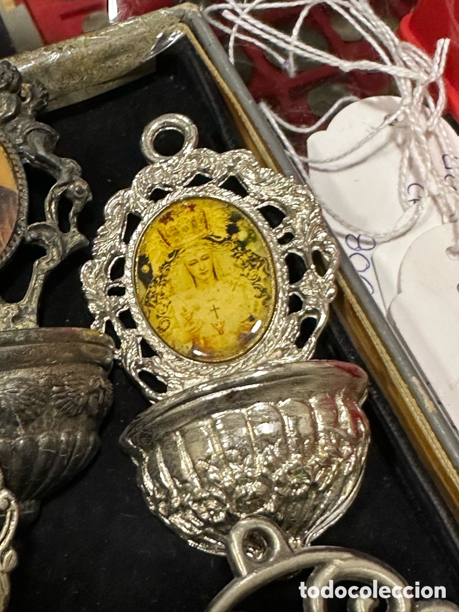 Antig&uuml;edades: Lote de benditeras distintos materiales - Foto 7