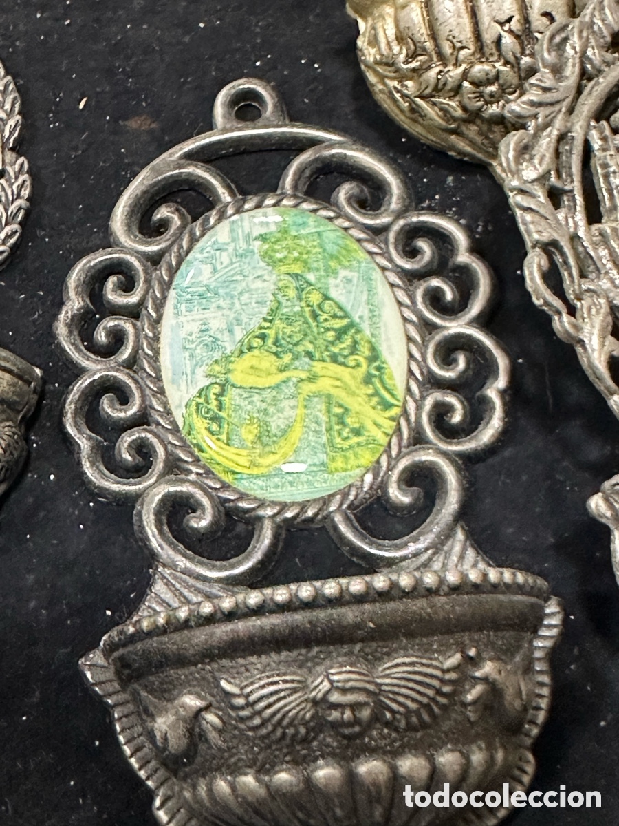 Antig&uuml;edades: Lote de benditeras distintos materiales - Foto 10